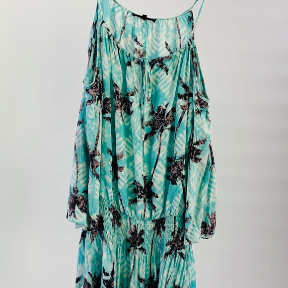 Palm Tree Cold Shoulder Tunic - Picture 8 of 16